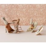 MAILEG PIHENŐSZÉK KISEGEREKNEK