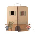 MAILEG SUITCASA ÖSSZECSUKHATÓ HÁZIKÓ KISEBB EGEREKNEK 2025