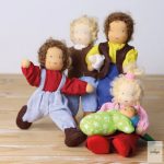 GRIMM'S RUGALMAS JÁTÉKBABA, LEO