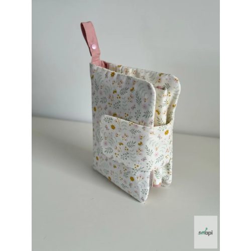 CSILLAGOM Pelenkázó neszesszer vízhatlan pelenkázó lappal - Pillangós rét fehér alapon